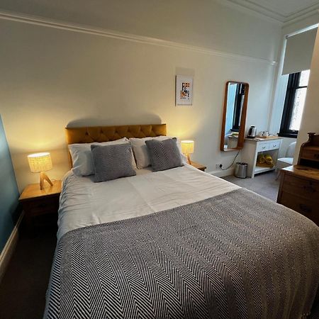 The Corrie Hotel Екстер'єр фото