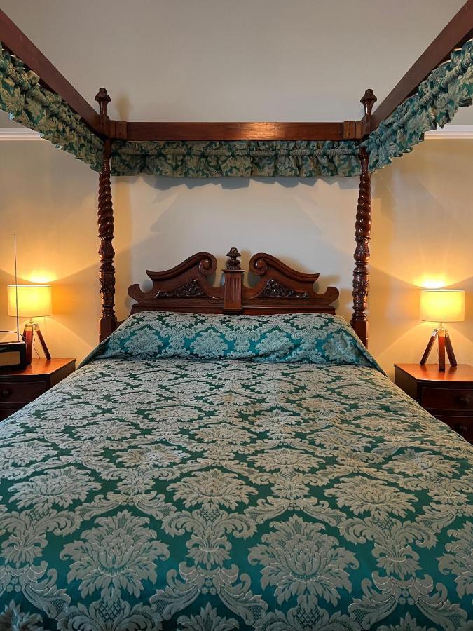 The Corrie Hotel Екстер'єр фото